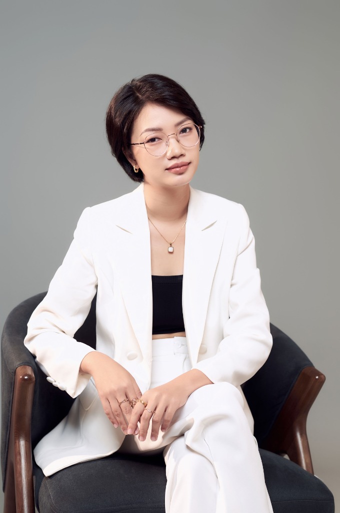 Adele Doan Portrait Hero